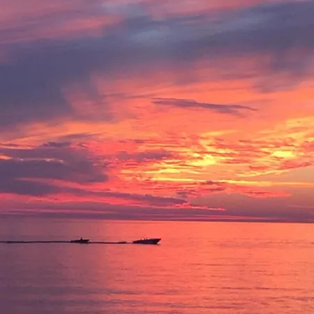 Filip Coral Bay Пейя