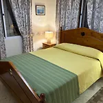 Filip Coral Bay Holiday home