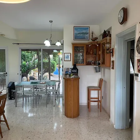 Filip Coral Bay بيت للعطل *
