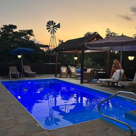 Filip Coral Bay Ferienhaus Peyia