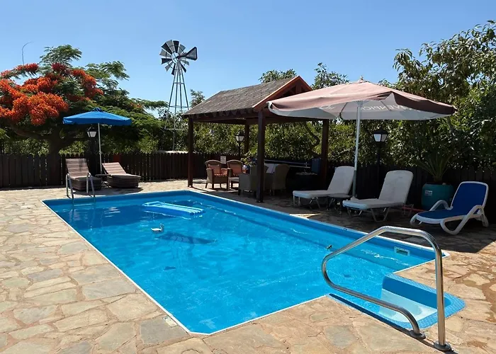 Filip Coral Bay בית נופש *